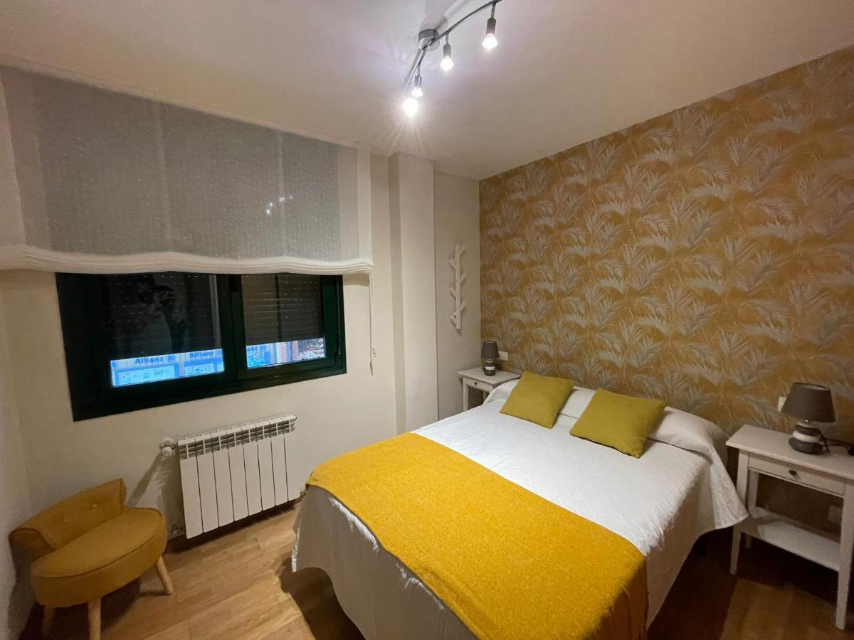 Apartamento Centrico Con Wifi Y Parking De Coche Tamano Medio Onís 외부 사진