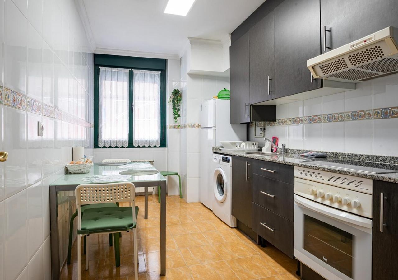Apartamento Centrico Con Wifi Y Parking De Coche Tamano Medio Onís 외부 사진