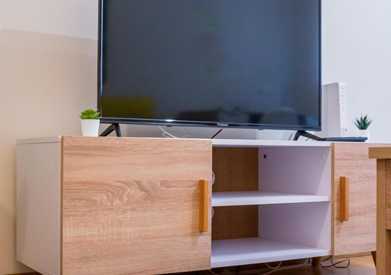 Apartamento Centrico Con Wifi Y Parking De Coche Tamano Medio Onís 외부 사진