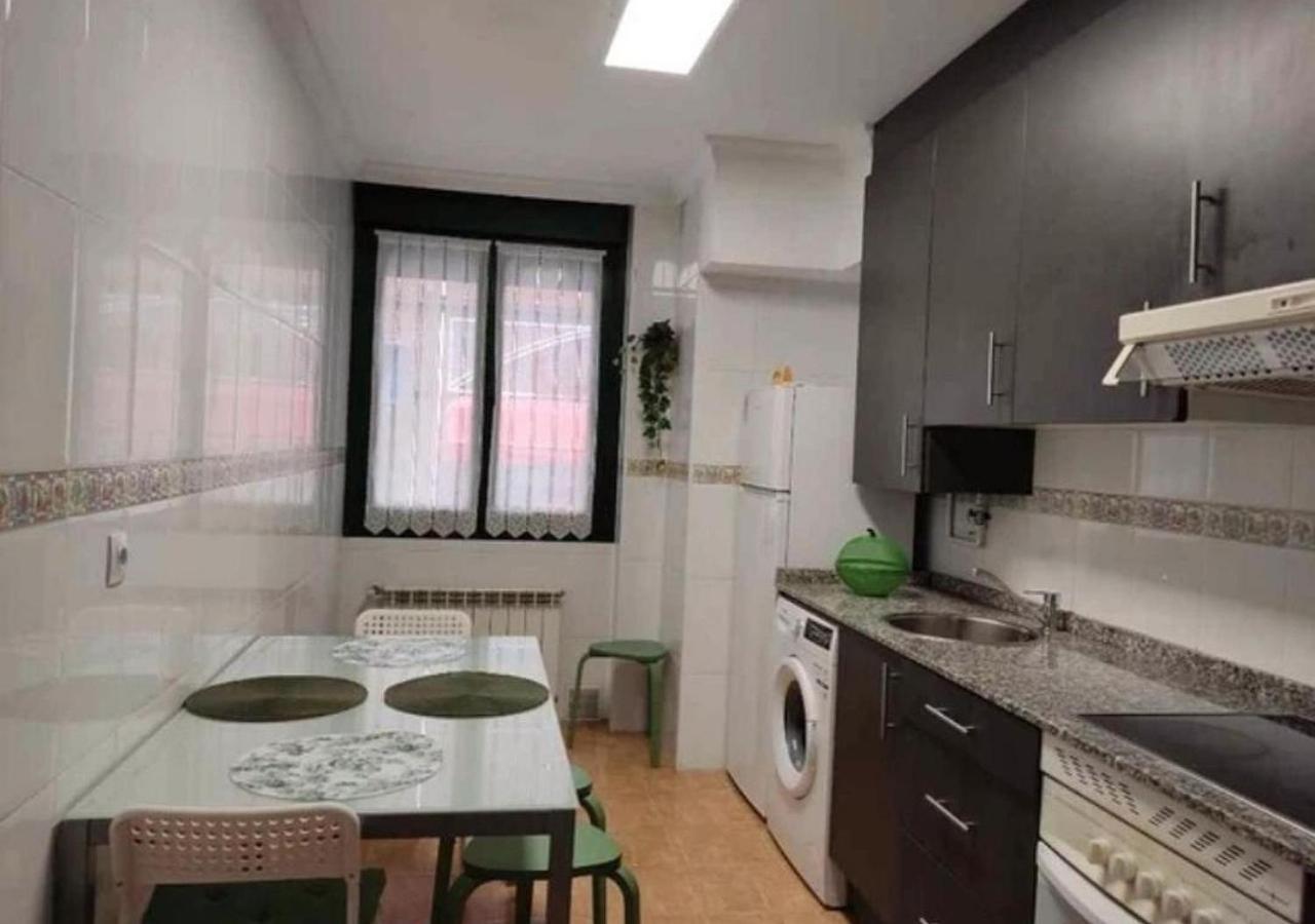 Apartamento Centrico Con Wifi Y Parking De Coche Tamano Medio Onís 외부 사진